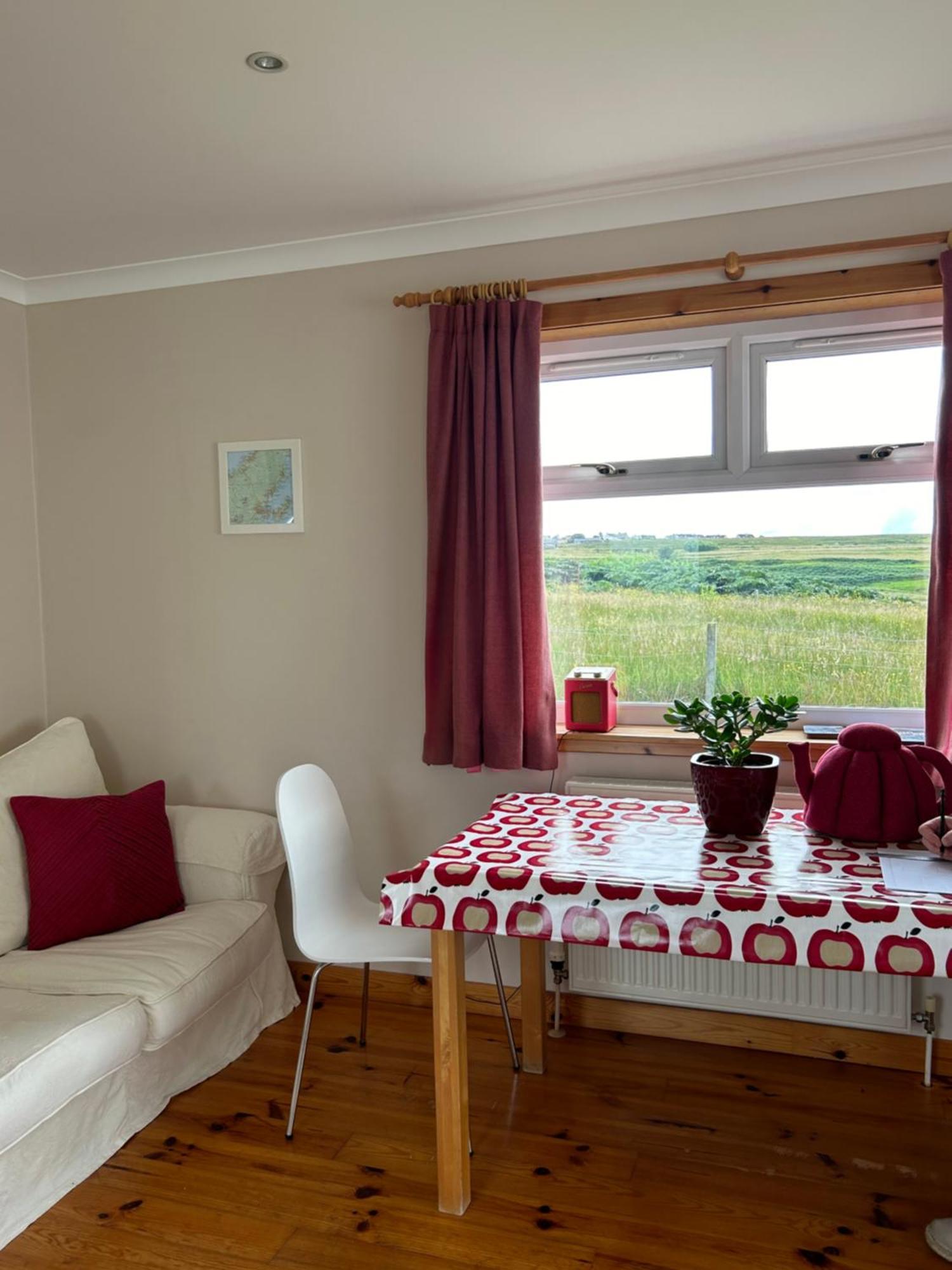 Point Of View Villa Garrabost Екстериор снимка